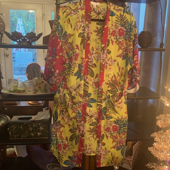 Time and Tru Tops - Time and Tru Sheer Patterned Coverup/Cardigan